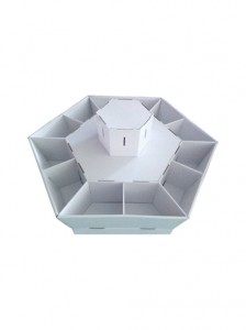 Hexagon Snaks Pallet Display