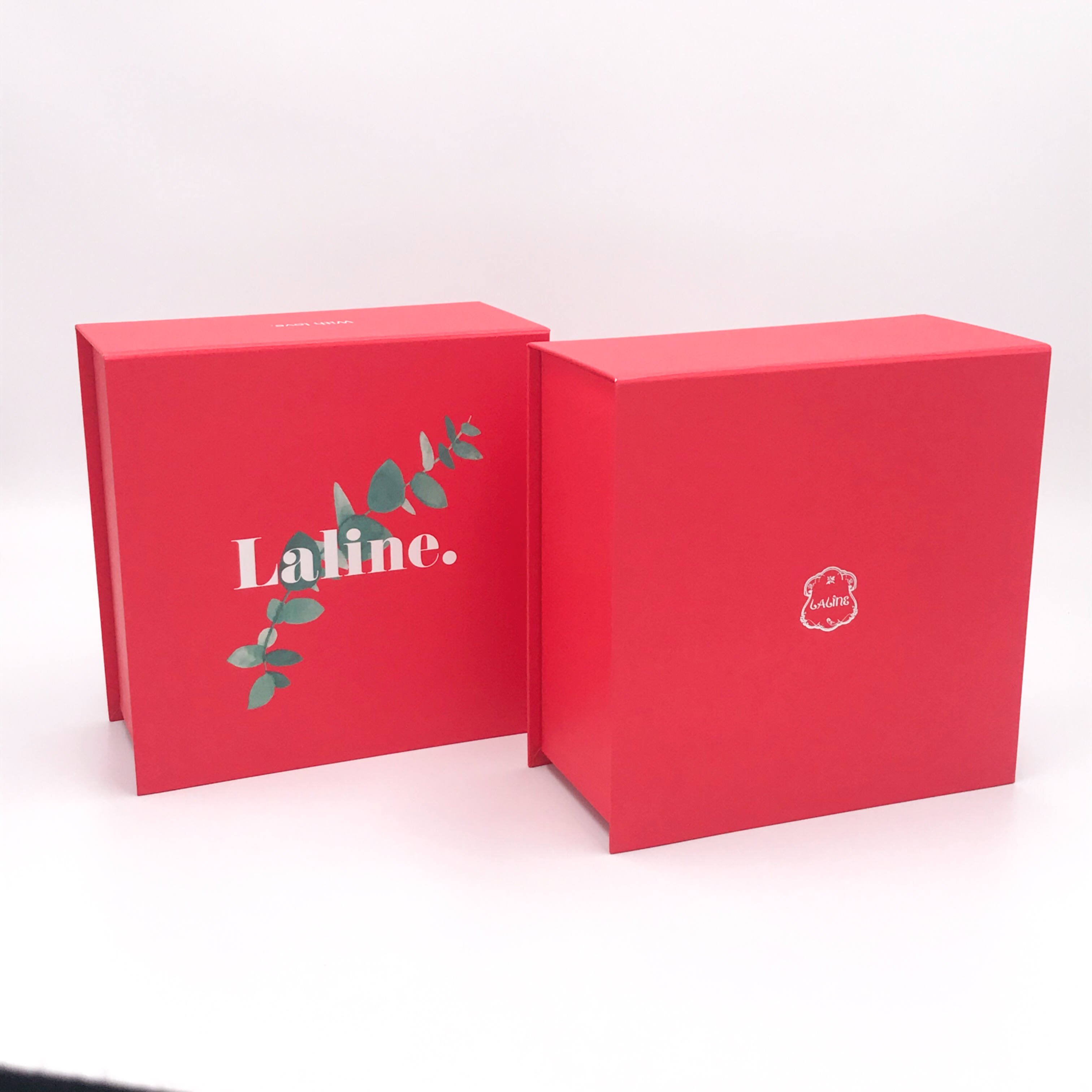 custom-foldable-magnetic-gift-box-for-cosmetic (1)
